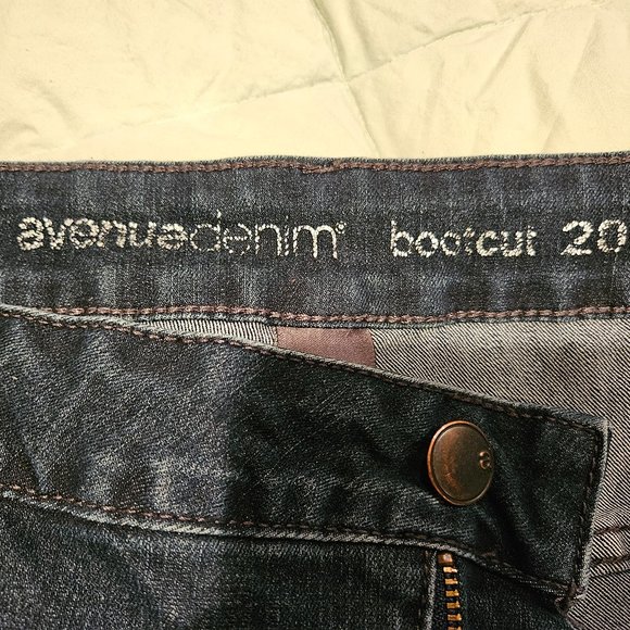 Avenue Denim Bootcut 20P Jeans - Dark Blue - Picture 2 of 8